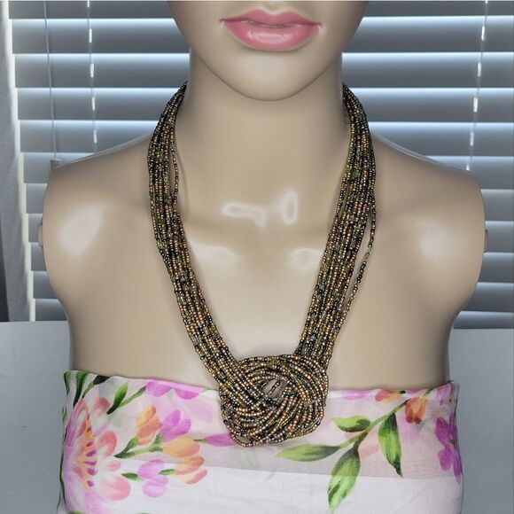 Woman Seed Bead Multi Strand Necklace. - Picture 2 of 7